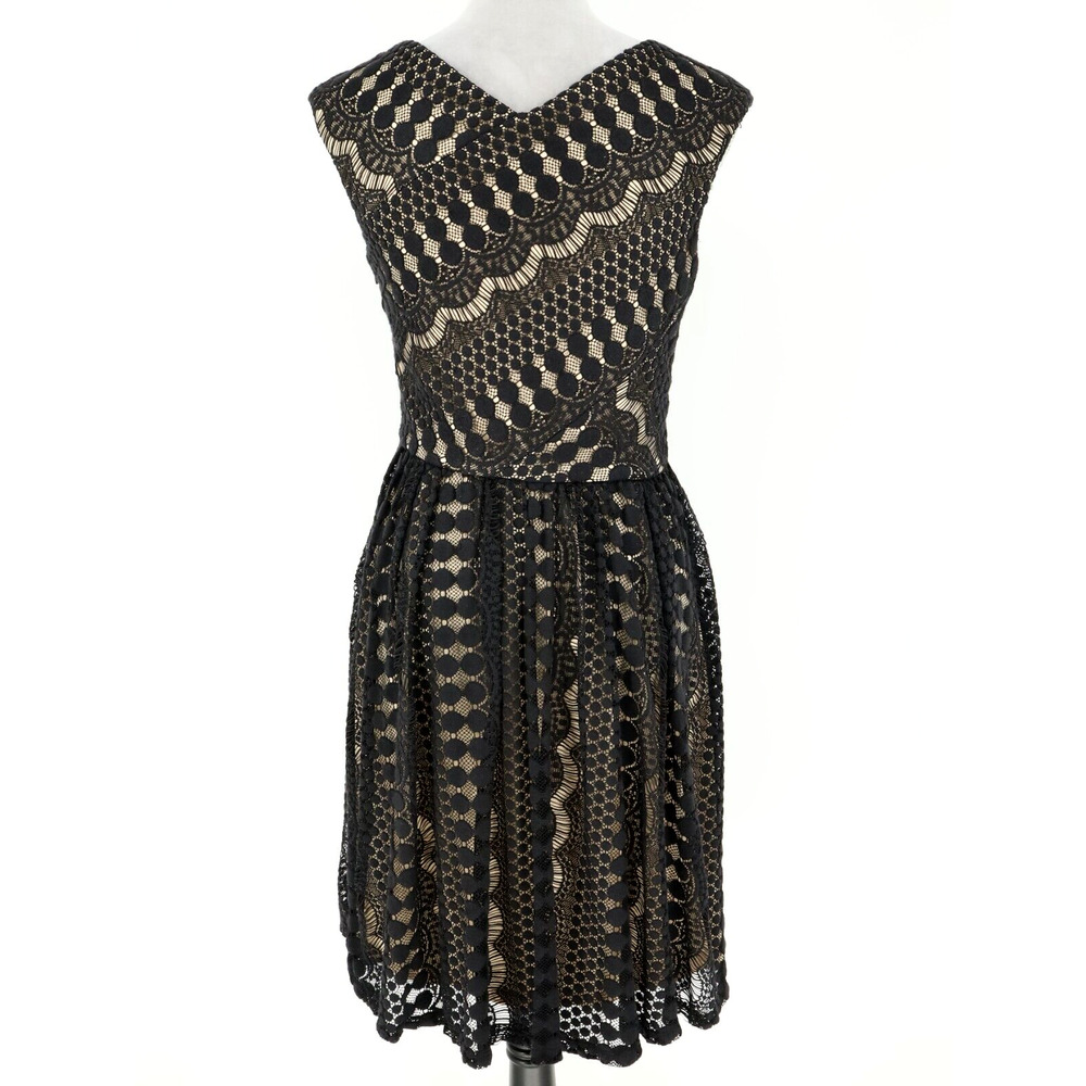 Betsey Johnson Dress Womens 4 Black Lace Beige Lined Side Zip Fit n Flare Party - Picture 2 of 12
